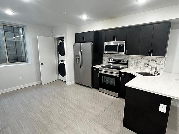 3rd image of 2415 N 7th St #B