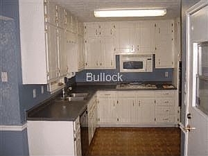 3rd image of 1850 Abercorn Way