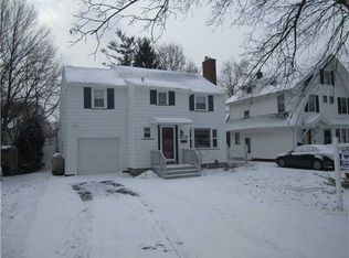 17 Monterey Pkwy, Rochester, NY 14618