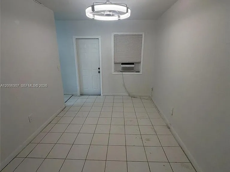 3669 Thomas Ave #10 — Photo 4