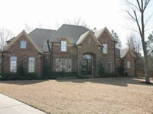 730 Magnolia Garden Cv, Collierville, TN 38017