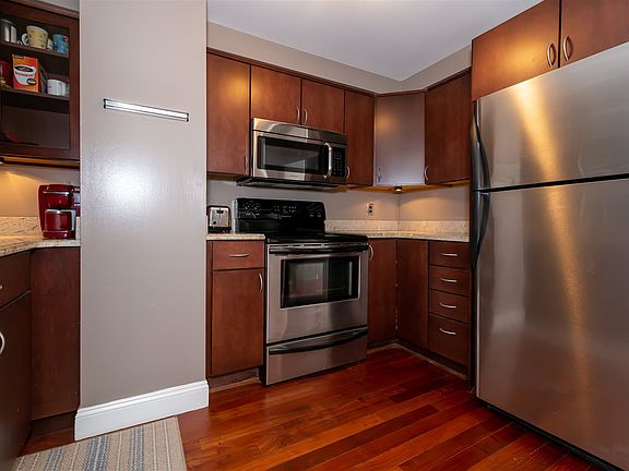 2nd image of 10 Mountain Laurels Dr APT 104