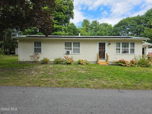 114 Woodland Avenue, Gloversville, NY 12078