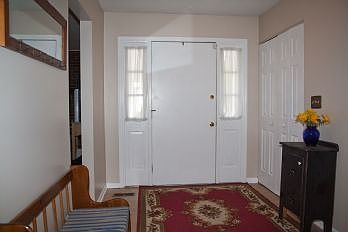 3rd image of 4431 Meadowsweet Dr