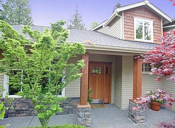 2nd image of 9817 111th Ave NE