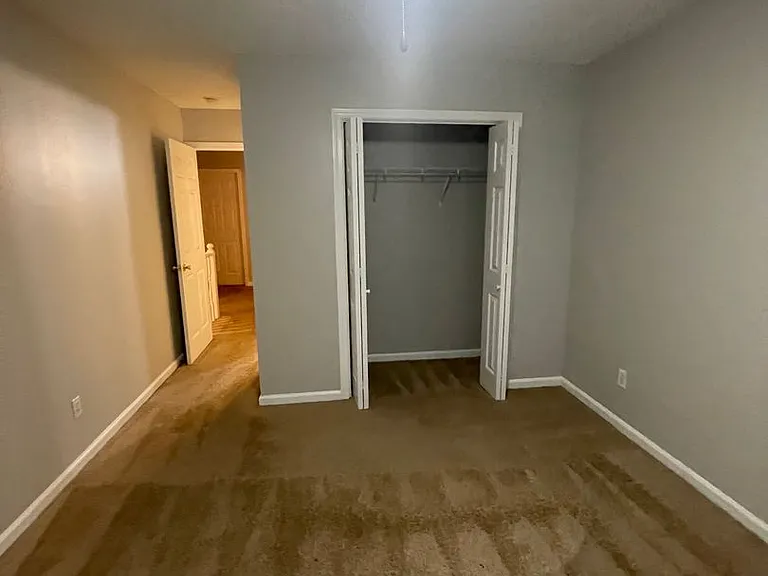 152 Woodmere Dr — Photo 6