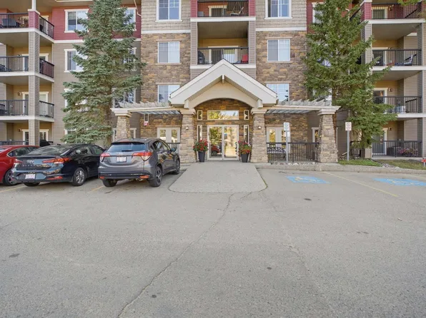 2098 Blackmud Creek Dr SW #116, Edmonton, AB T6W 1T7