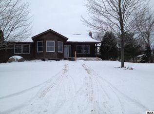 7525 Napoleon Rd, Jackson, MI 49201