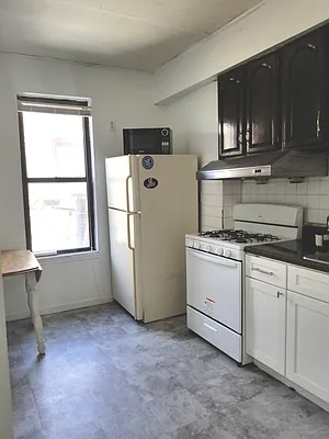 Rented by Brooklyn Real Inc | media 12