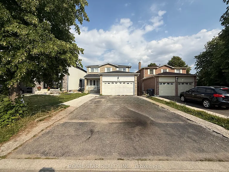 25 Clydesdale Cir #MAIN — Photo 3