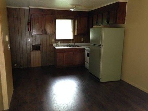 2nd image of 1035 Cleveland Ave