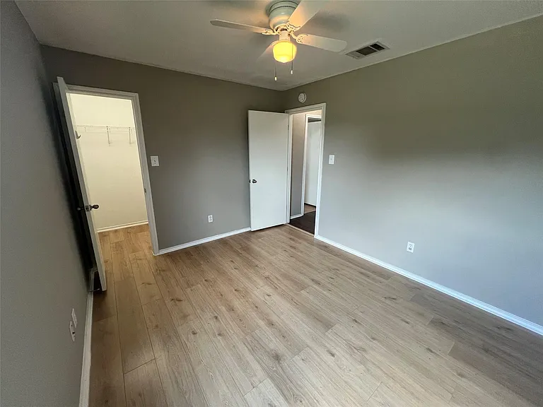 12817 Chime Dr — Photo 5