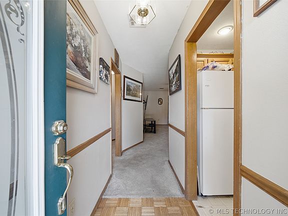 4th image of 614 W 20th St S