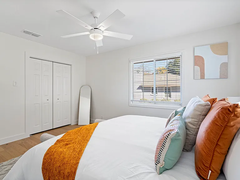 6501 Ravendale Ln — Photo 25