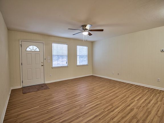 5th image of 2027 Holmes St