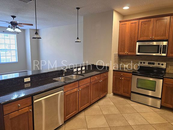 3rd image of 640 Pensacola Ln