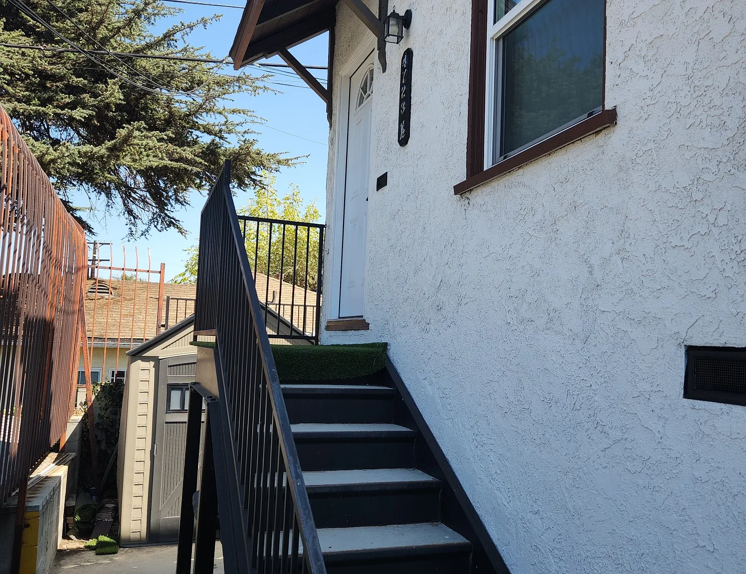 1 bed, 650 sqft, $2,400 — Photo 1