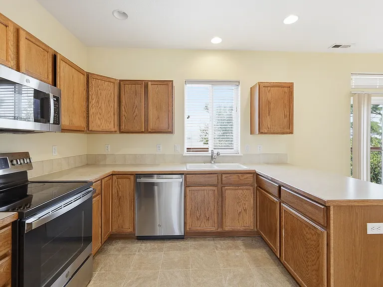 5604 Mehr Ave — Photo 10