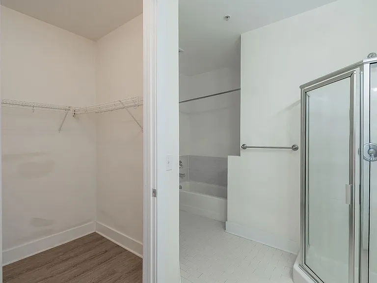 1101 W 1st St #208 — Photo 37