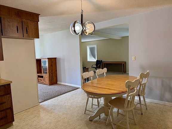 3rd image of 158 Nevens Cir