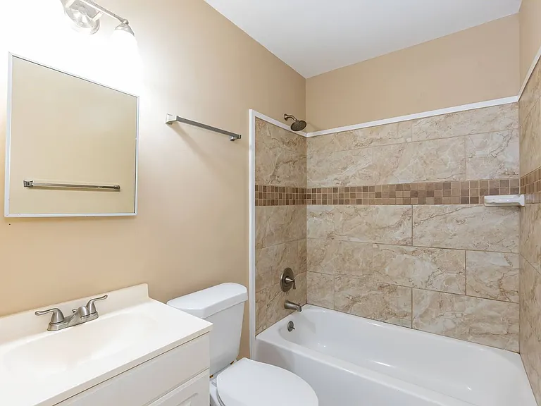 1310 Marne Ave — Photo 17
