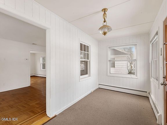 2nd image of 3 Bolling Pl