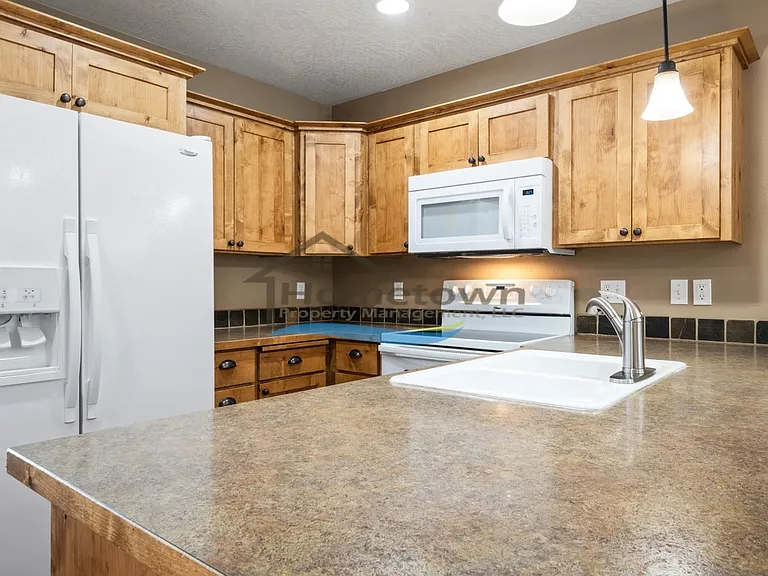 3166 N Honeysuckle Dr — Photo 17