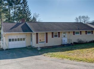 89 Foster St, Newington, CT 06111