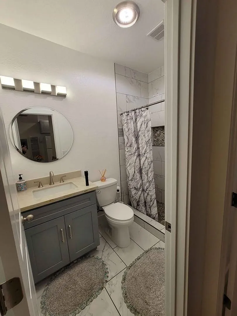 Newer Furnished Northwest ADU — Photo 3