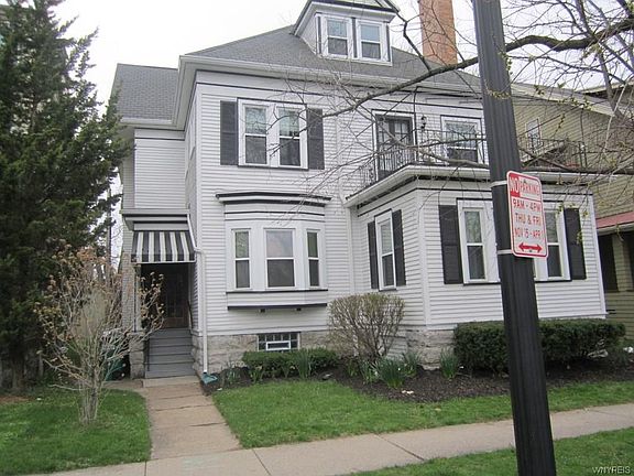 2nd image of 44 Bidwell Pkwy