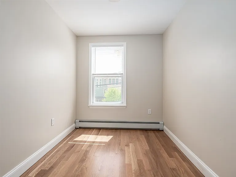 62 Temple St #2 — Photo 4