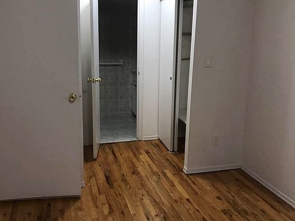 5th image of 21411 23rd Ave