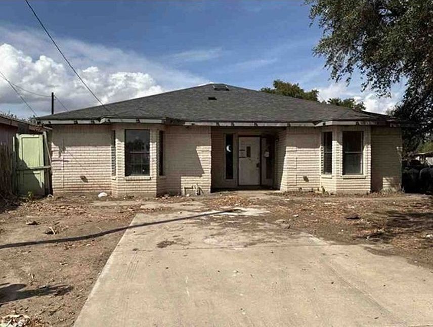 1st image of 502 E 6th St