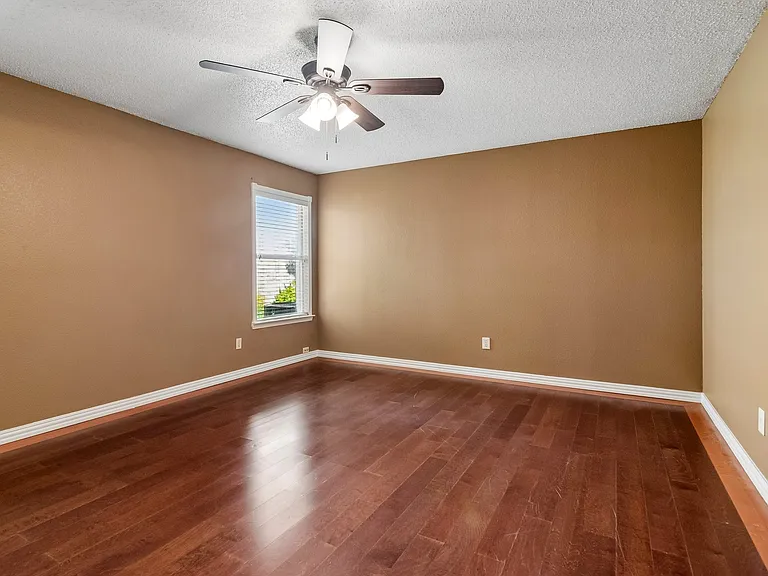 2232 Chestnut Dr — Photo 19