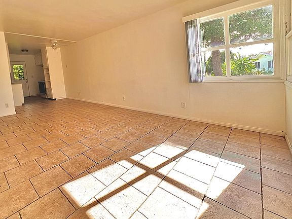 4th image of 3325 Porter Ln #3325