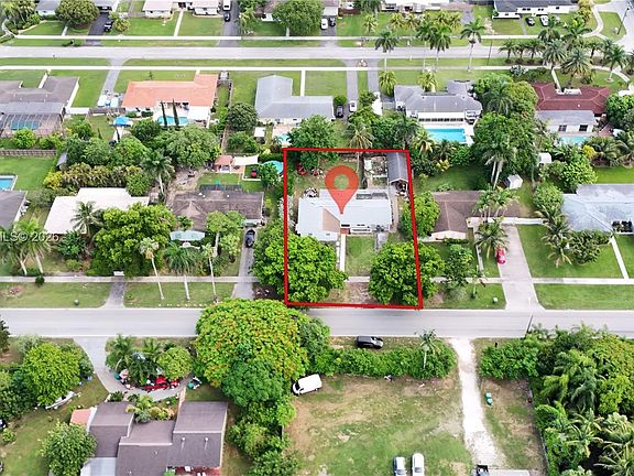 2nd image of 504 NW 23rd St
