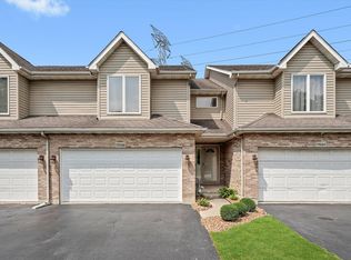 17698 Locust St, Lansing, IL 60438