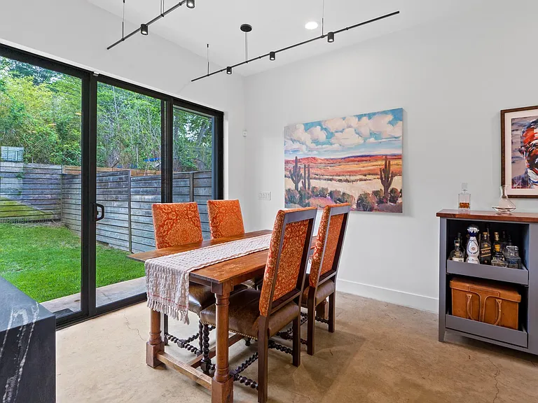 303 Woodward St #32 — Photo 16