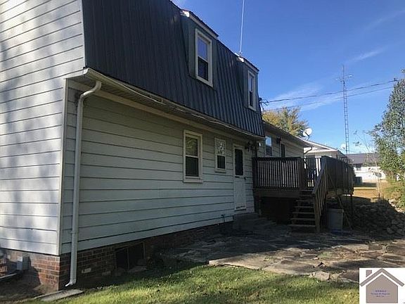 5th image of 648 Blackburn St