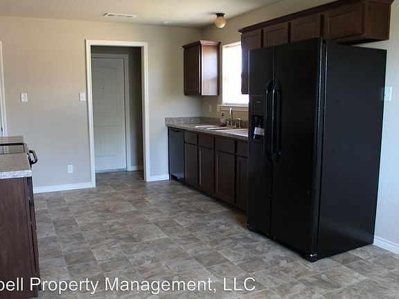 4th image of 6400 Castle Gap Dr