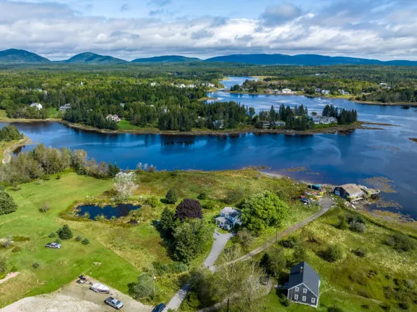 42 Crockett Point Road, Tremont, ME 04612