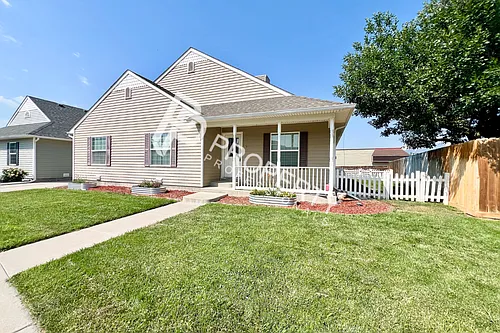 316 Columbine Dr Photo 1