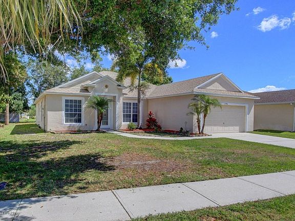 2nd image of 1346 Richwood Cir