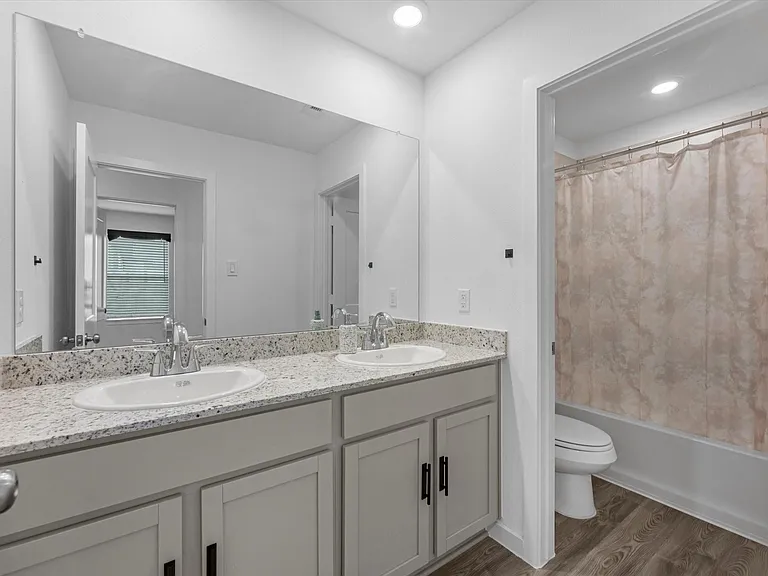3914 Windy Whisper Dr — Photo 17