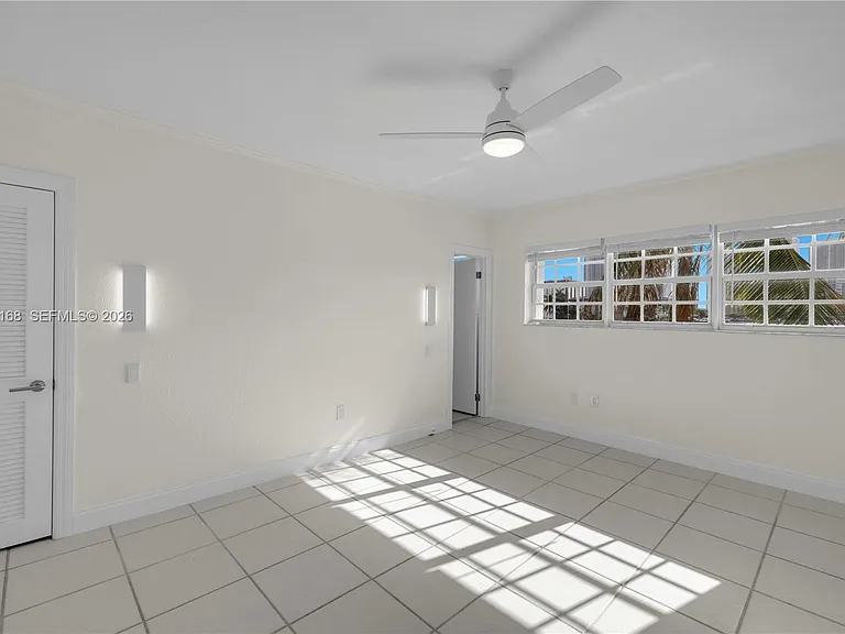 462 Golden Isles Dr #210 — Photo 16