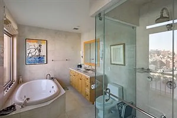 Sold by Douglas Elliman | media 21