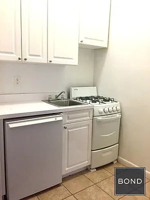 Rented by Bond New York | media 11