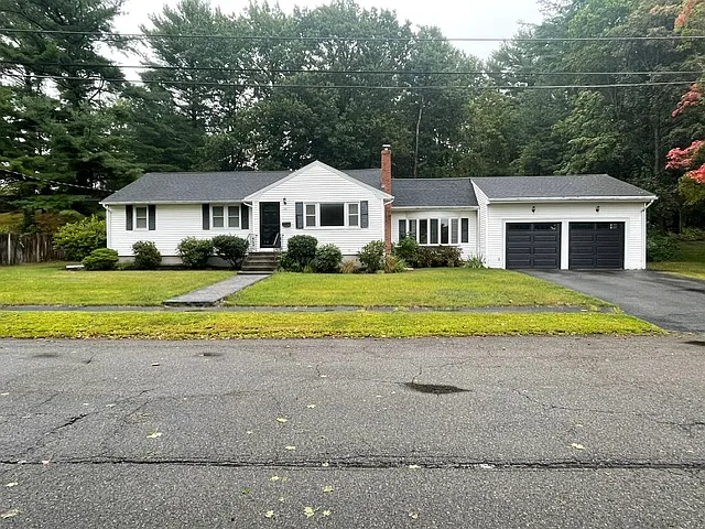 3 bed, 1260 sqft, $3,600 — Photo 1