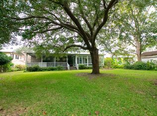 105 Sparrow St, Bonneau, SC 29431