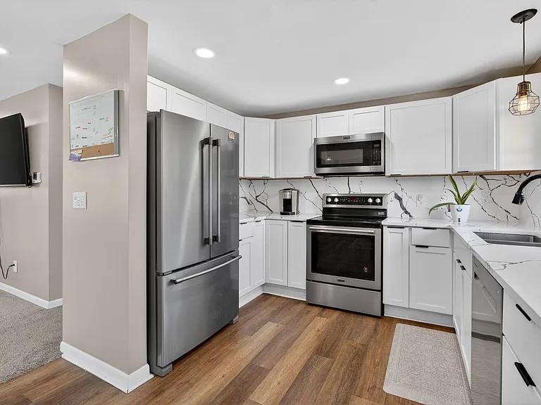 2091 W State Route 102 — Photo 16